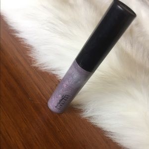 MAC Lipglass Viva Glam Rihanna 2